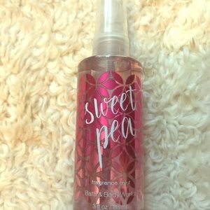 3 oz sweet pea Bath and Body Works body spray.